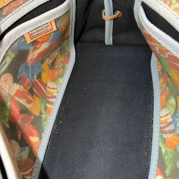 VINTAGE DOONEY & BOURKE BAG SATCHEL BUMBLE BEE LOGO TAG - Picture 10 of 10